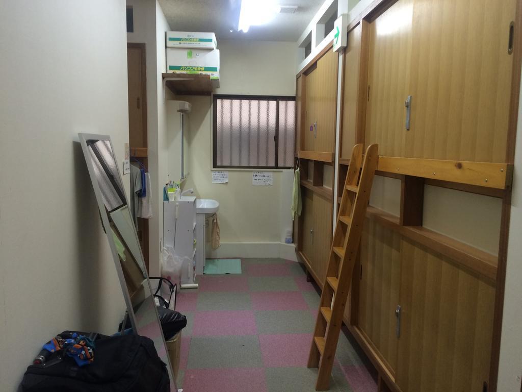 Capsule Dormitory Orion Tomari Exterior photo